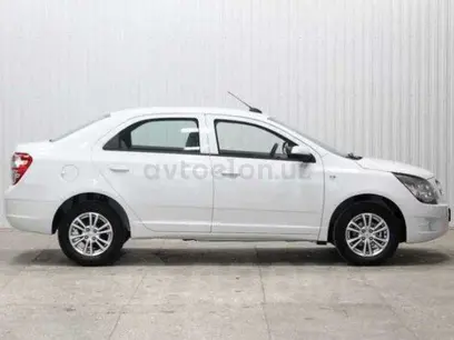 Белый Chevrolet Cobalt, 2 позиция 2024 года, КПП Механика, в Ташкент за ~9 788 y.e. id4921684