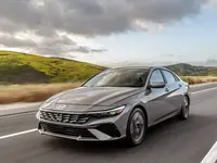 Серебристый Hyundai Elantra 2025 года, КПП Автомат, в Ташкент за ~21 124 y.e. id6664437