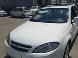 Белый Chevrolet Gentra, 3 позиция 2024 года, КПП Автомат, в Бекабадский район за ~13 311 y.e. id2849114