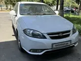 Белый Chevrolet Gentra, 3 позиция 2019 года, КПП Автомат, в Ташкент за 11 600 y.e. id5202581, Фото №1